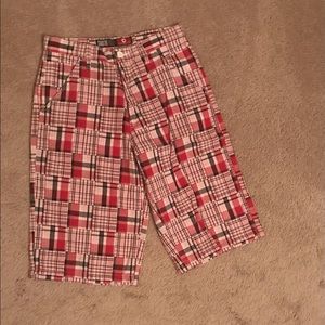 NWOT Men's Size 29 South Pole SouthPole Red and Black Plaid Shorts